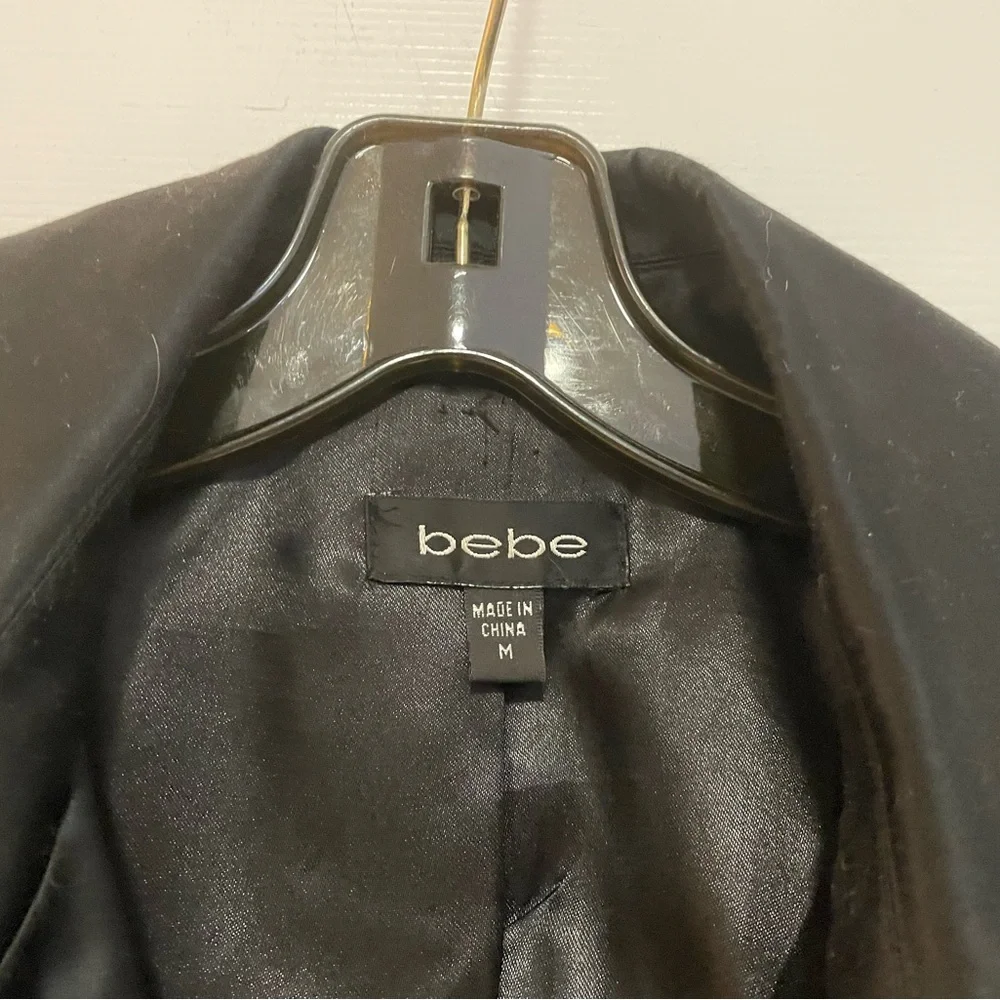 BEBE Black Belted Trench Coat Super Unique and Versatile Size Medium. - Picture 6 of 6